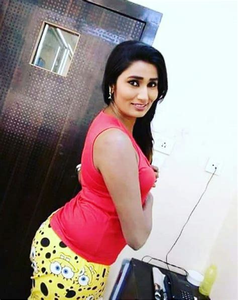 bhabhi nude photo|Sexy Indian nude bhabhi photo gallery 